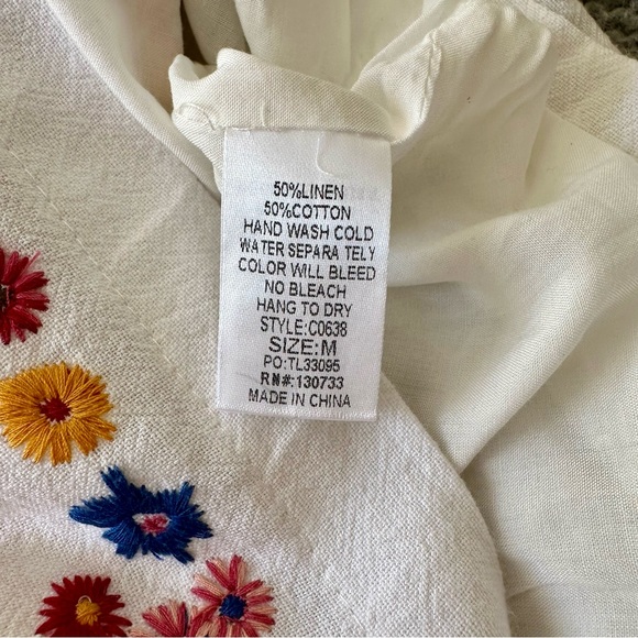 Altar’d State Floral Embroidered Miniskirt Size M - Picture 13 of 16